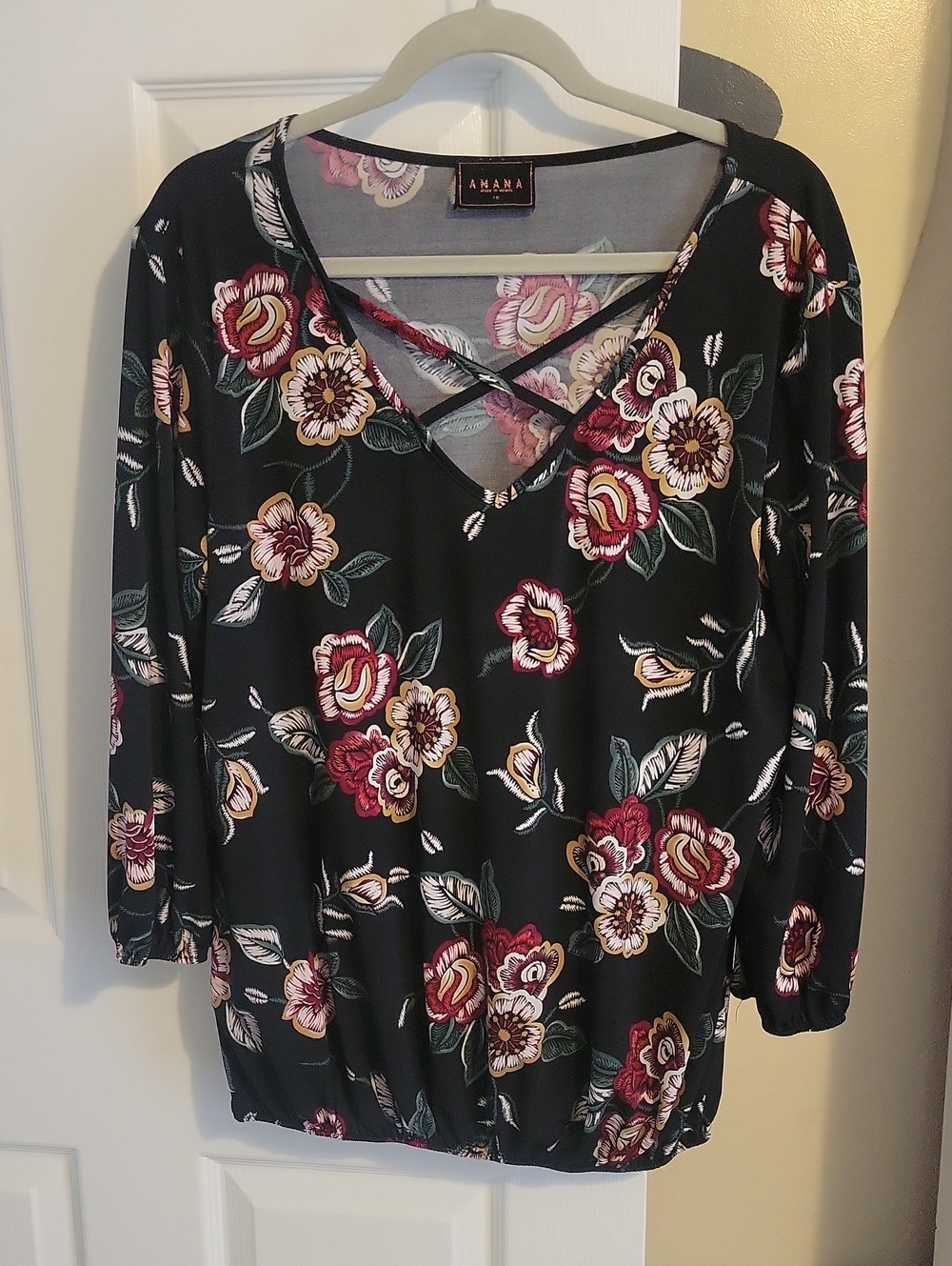 Amana Sz1x Black Criss Cross VNeck Top with Pink Floral and Cream Details